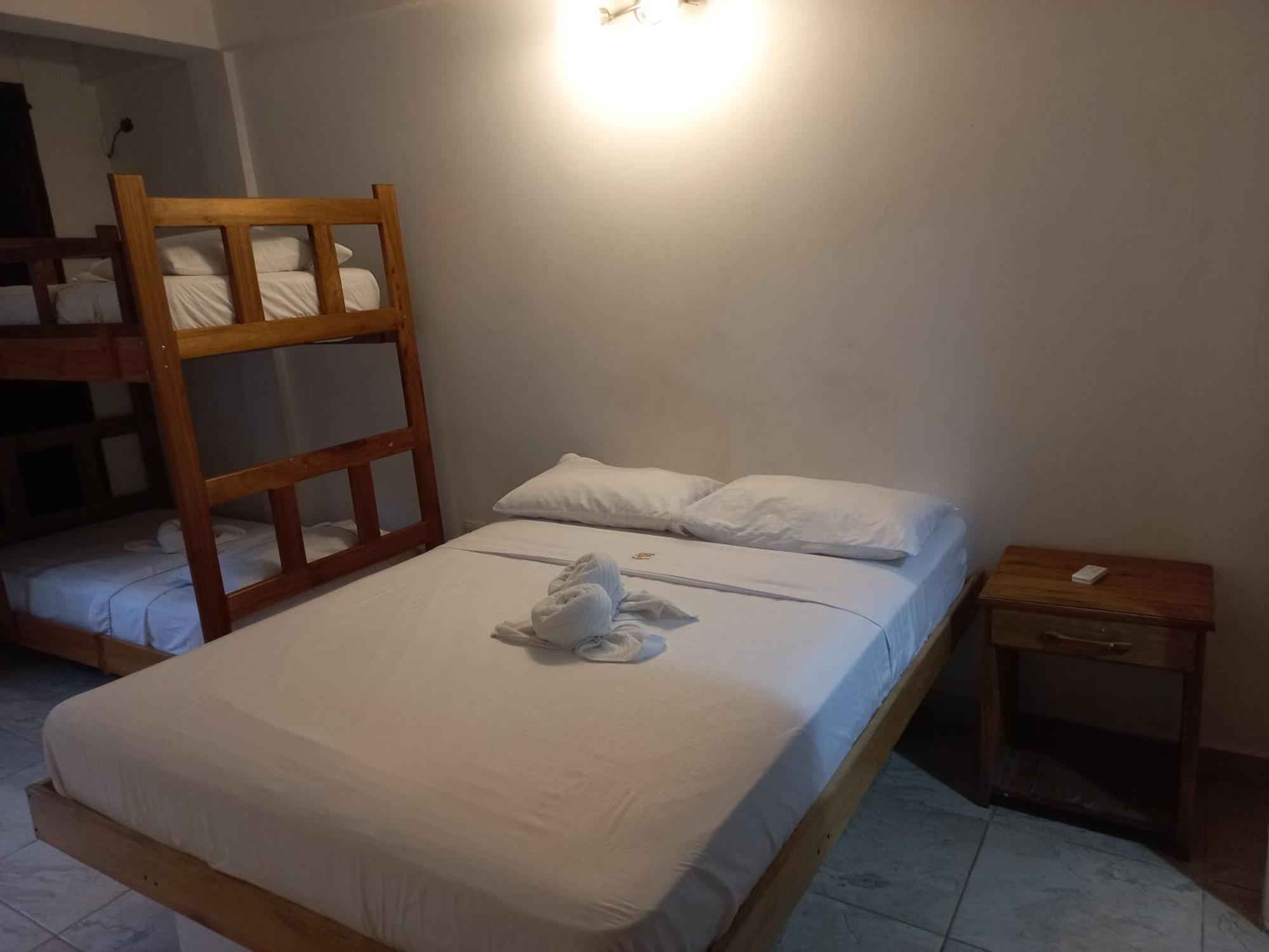 El Leon Feliz Palomino Hotel Екстериор снимка
