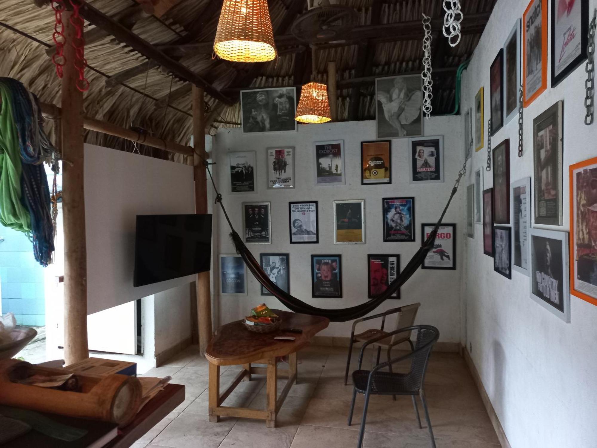 El Leon Feliz Palomino Hotel Екстериор снимка