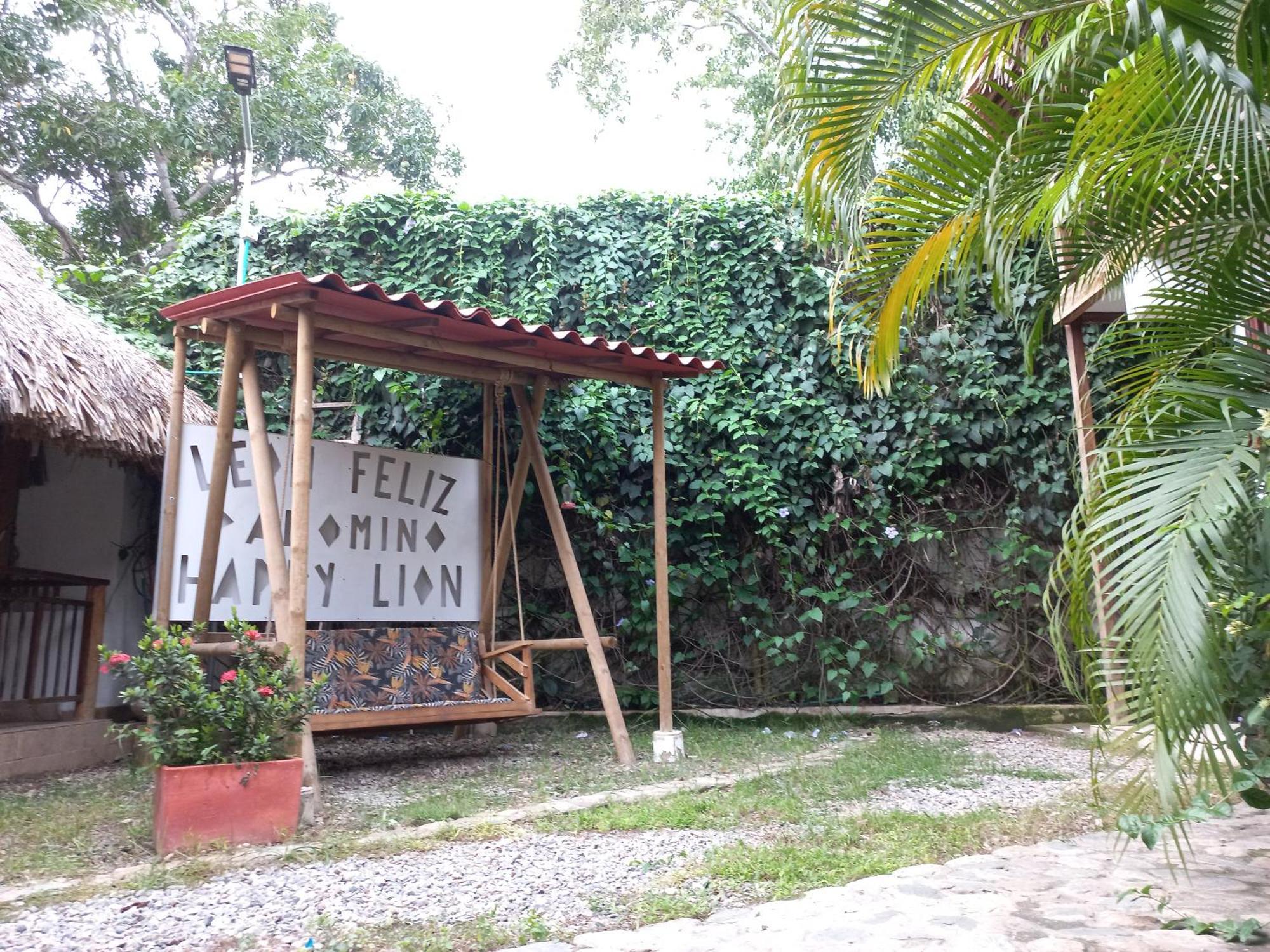 El Leon Feliz Palomino Hotel Екстериор снимка